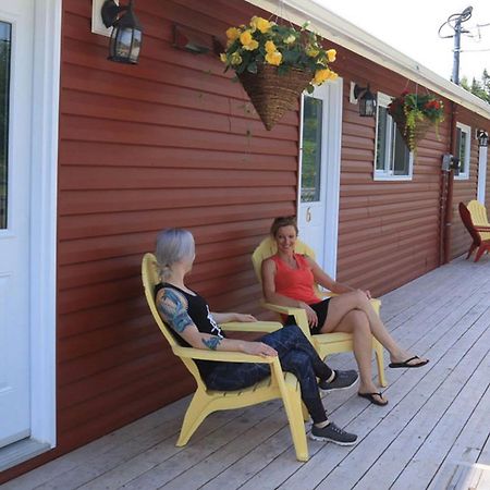 Rocky Brook Acres Hotel Cormack Bagian luar foto
