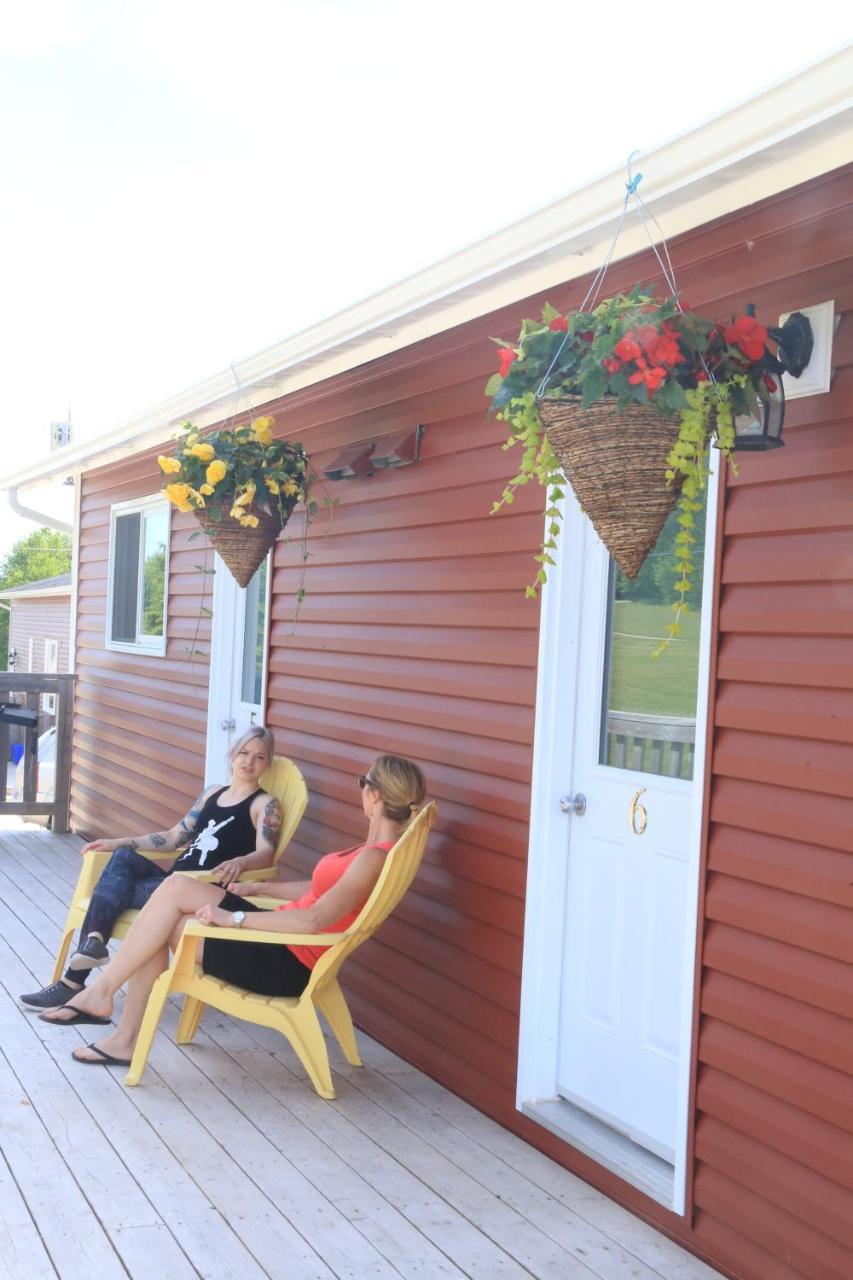 Rocky Brook Acres Hotel Cormack Bagian luar foto